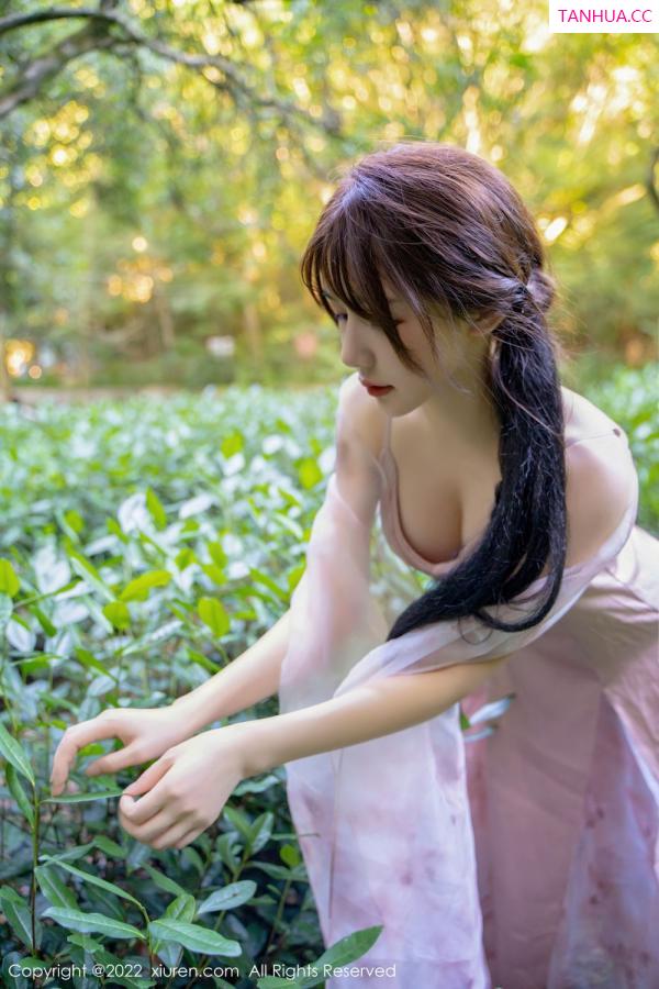 婠婠么  [XiuRen秀人网]高清写真图 2022.10.11 No.5690 婠婠么&小肥莹第3张图片